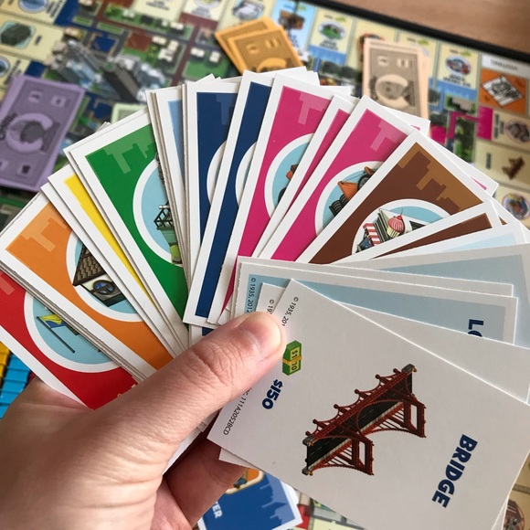 CityVille Monopoly | 2012 Family Board Game - Picture 7 of 16